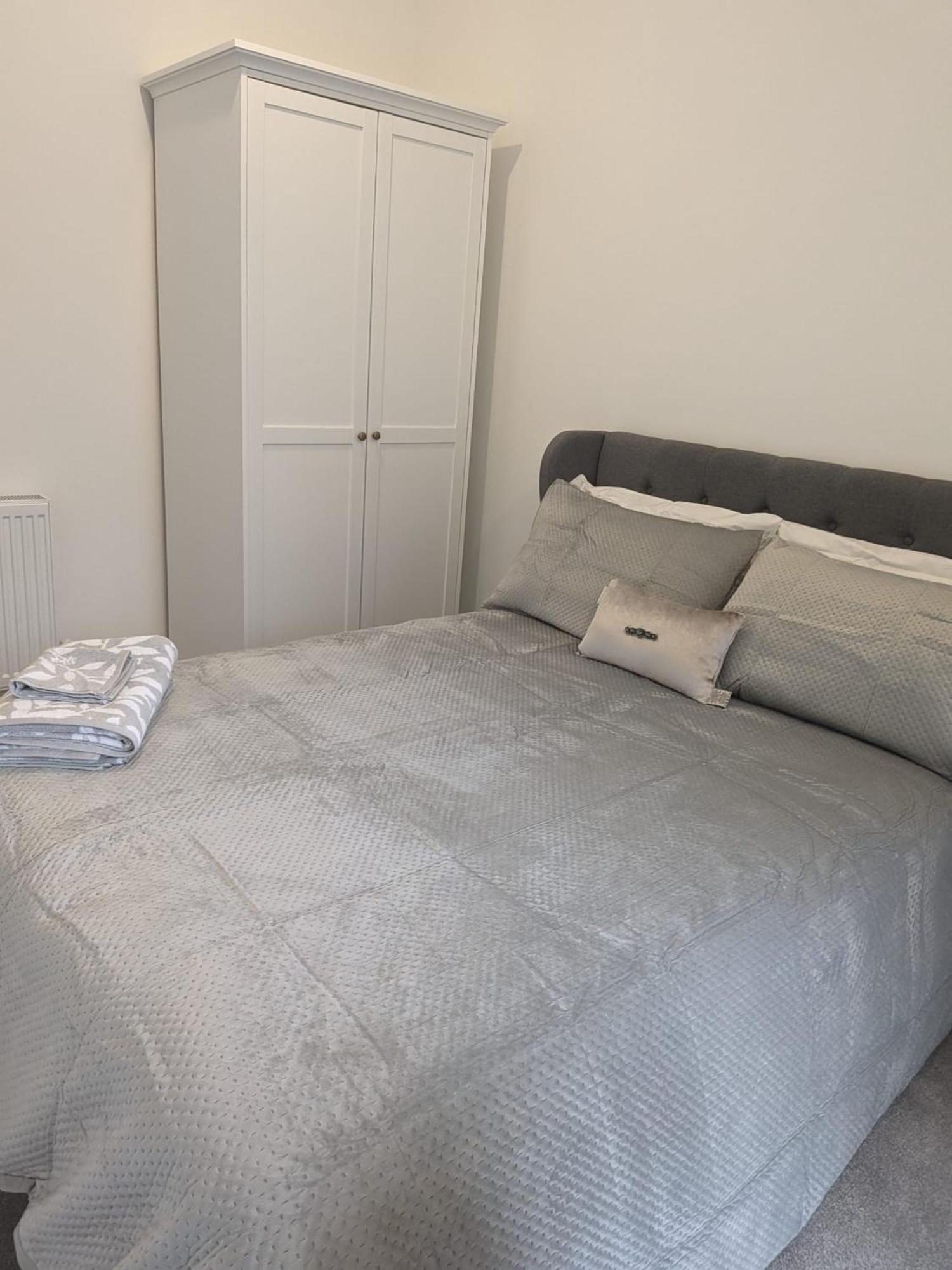 Contemporary Double Ensuite Room Birmingham Ngoại thất bức ảnh
